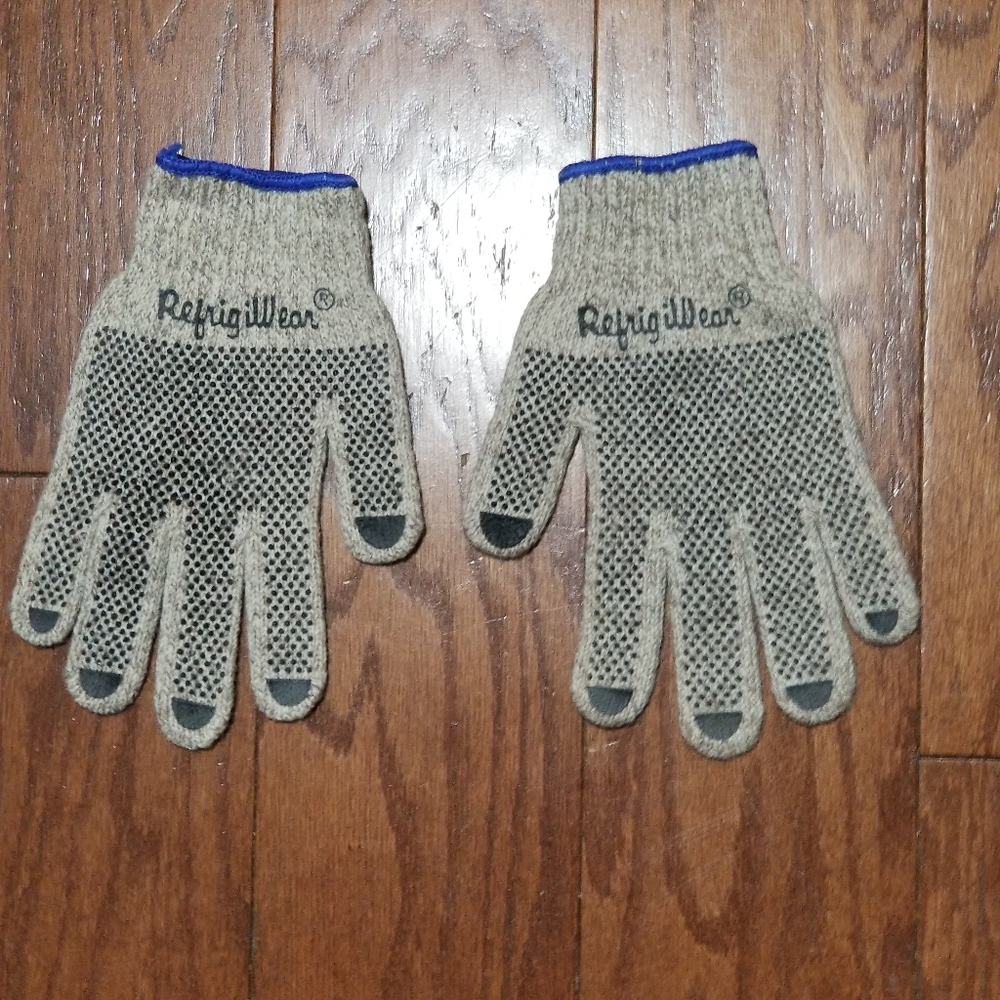 NEW! RefrigiWear Dual Layer Work Gloves Wool with Grip Dots Sz Large